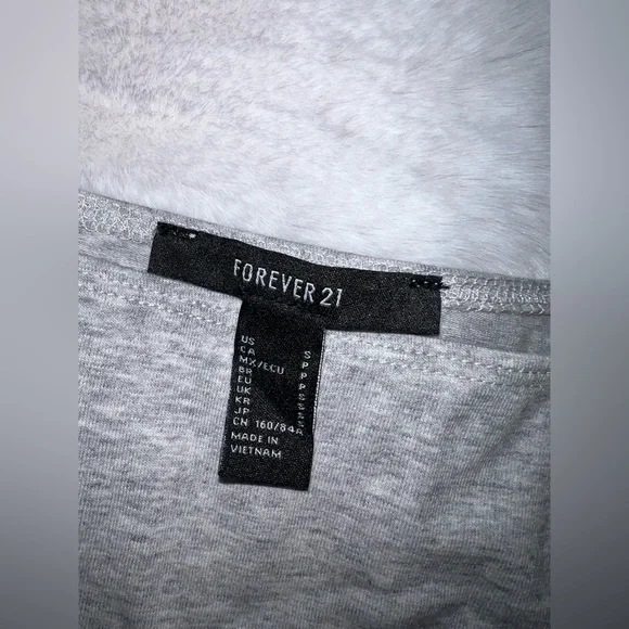 4/$10 Bundle Sale: NWOT Forever 21 Off Shoulder Short Sleeve Bodysuit - Picture 2 of 4